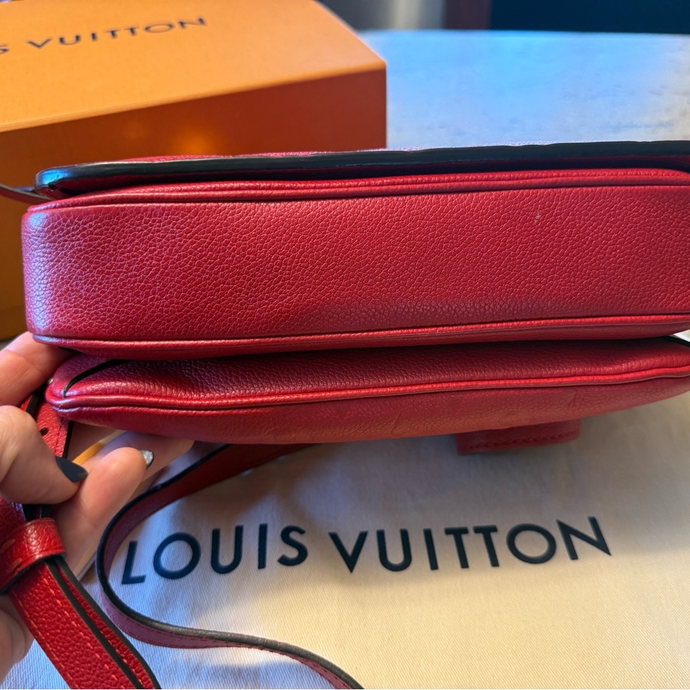 Louis Vuitton Pochette Métis Empreinte Red Scarlet | Full Set | Excellent - Picture 8 of 16